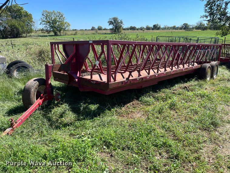 Patriot hay bale feeder wagon - FG0775