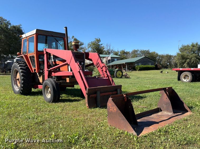 1974 Massey Ferguson 1105 tractor - FH6422