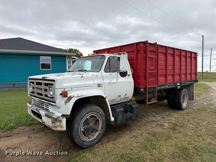 1989 GMC 7000 grain truck - FN2621