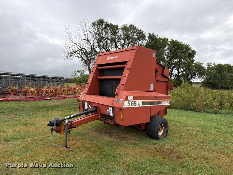 Hesston 565A round baler - FN2625