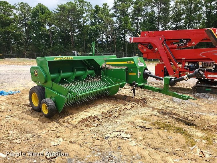 2019 John Deere 348T small square baler - YA4555