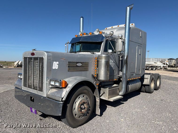 1996 Peterbilt 379 semi truck - DV8712