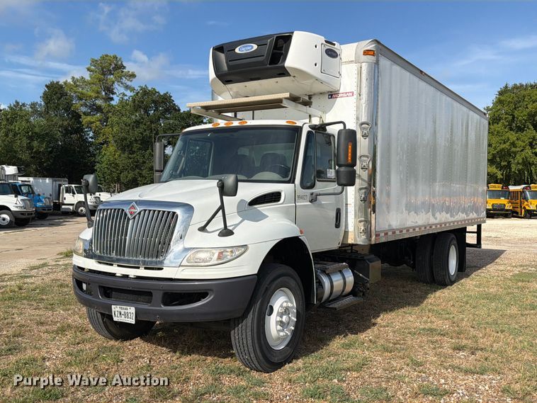 2019 International DuraStar 4300 refrigerated truck - EA7381
