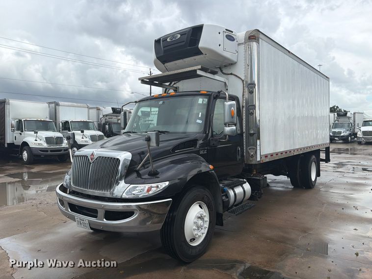 2020 International MV607 refrigerated truck - EA7387
