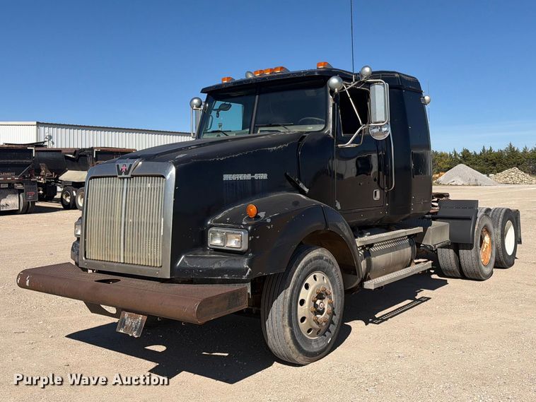 2007 Western Star 4900SA semi truck - EI7770