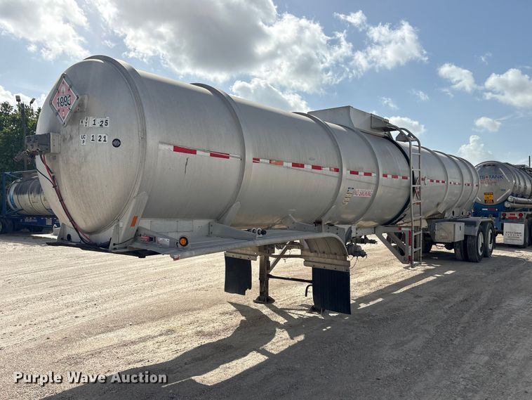 2013 Heil Trailer International fuel trailer - EU0818