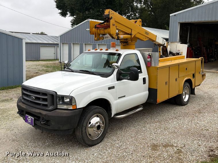 2002 Ford F550 bucket truck - EX4612