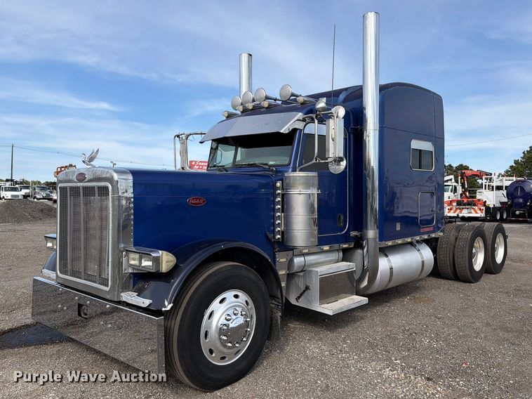 2006 Peterbilt 379 semi truck - FB5207