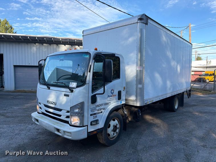 2016 Isuzu NRR box truck - FG3024