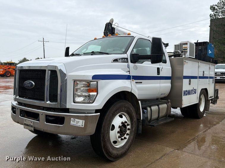 2018 Ford F750 Super Duty Ext. Cab utility / service truck - FH6420