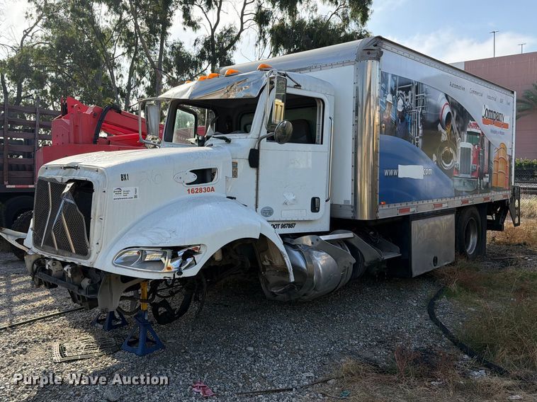 2016 Peterbilt 330 fuel / lube truck - FI2027
