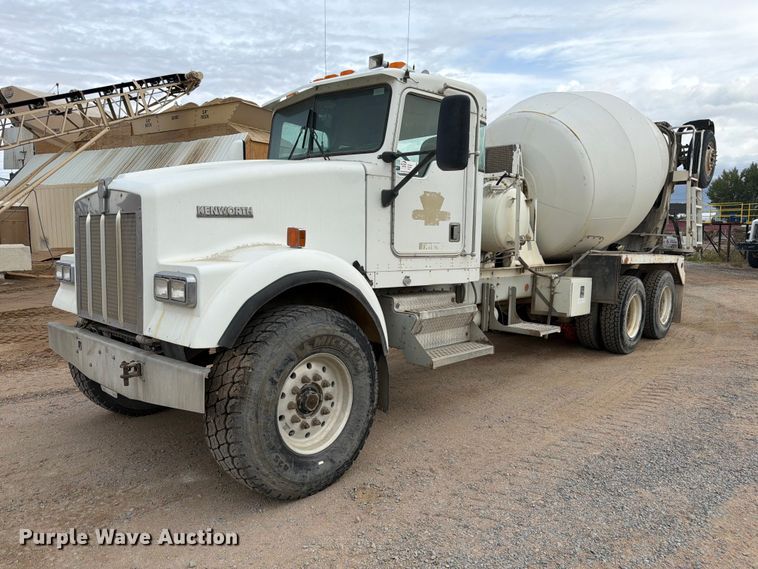 1998 Kenworth W900 ready mix truck - FM7702