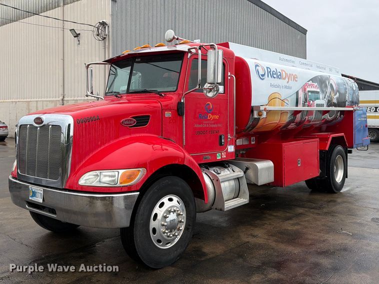 2009 Peterbilt 335 fuel truck - FP4072