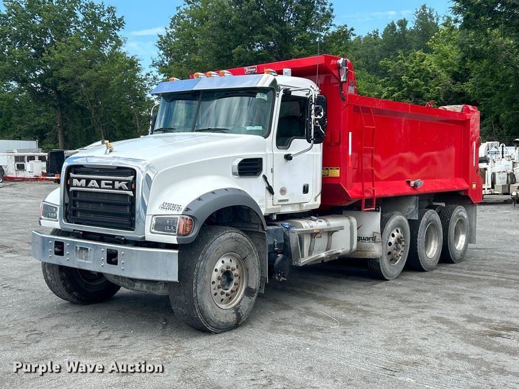 2025 Mack GR84F dump truck - YA3664