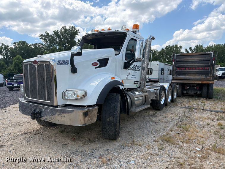 2019 Peterbilt 567 semi truck - YA4129