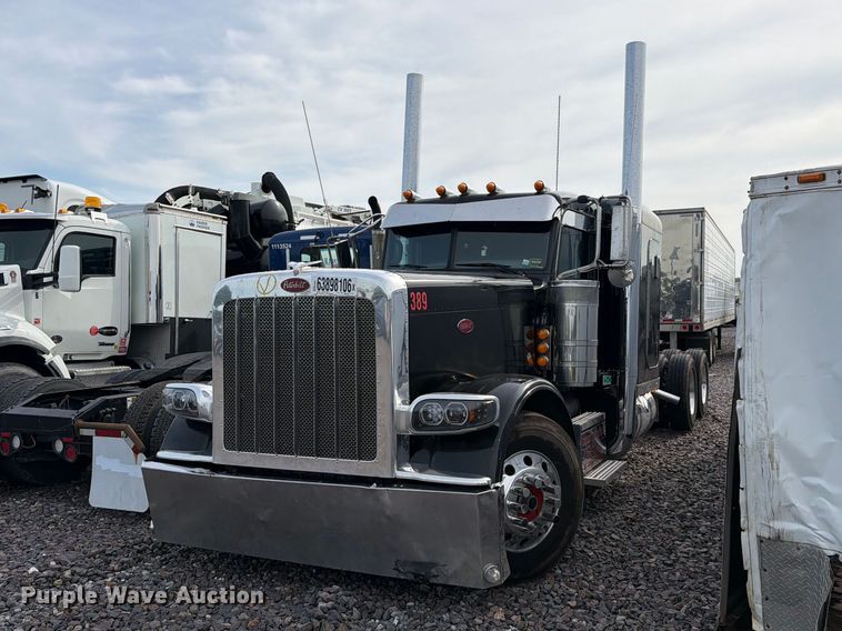 2023 Peterbilt 389 semi truck - YA4605