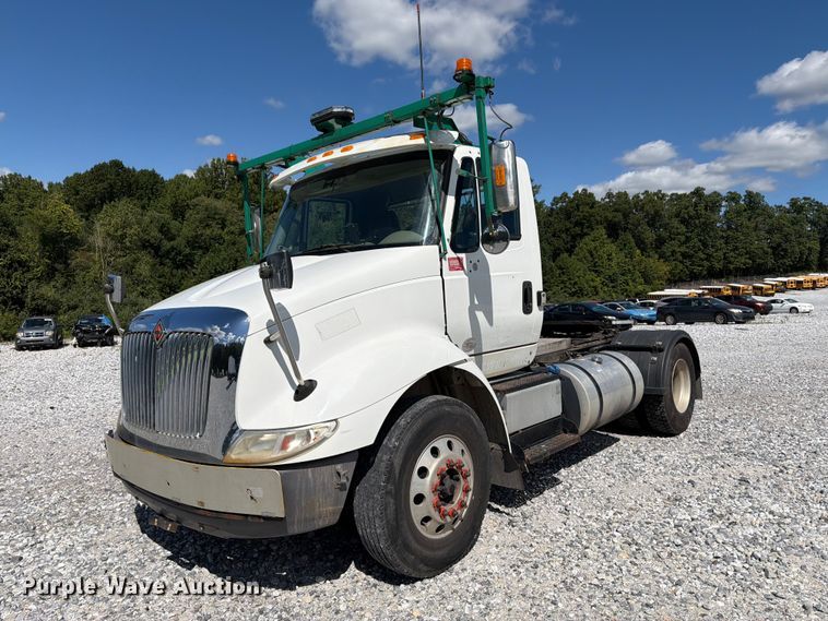 2017 International 8600SBA Truck tractor - YA4751