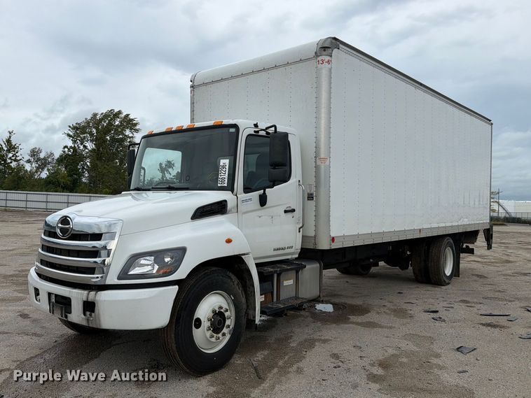 2020 Hino 268 box truck - YA4816