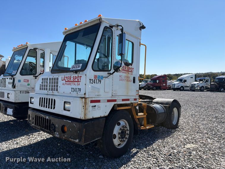 2010 Kalmar Ottawa yard truck - YA5045