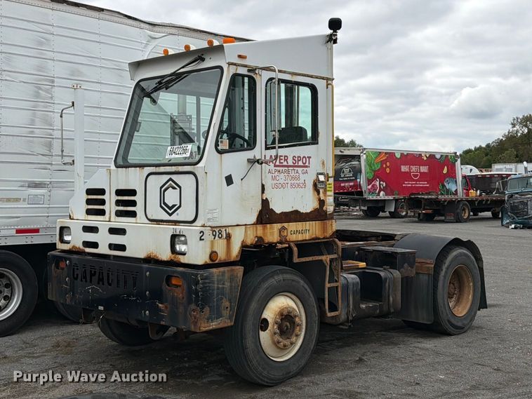 2014 Capacity Vista Car yard truck - YA5051
