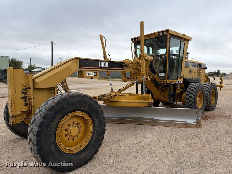 2006 Caterpillar 140H motor grader - DV8696