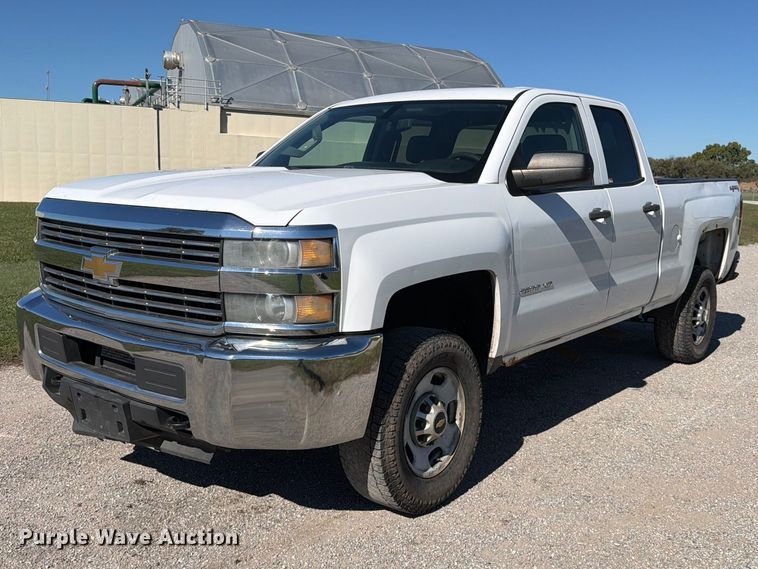 2015 Chevrolet Silverado 2500HD Ext. Cab pickup truck - EP7916