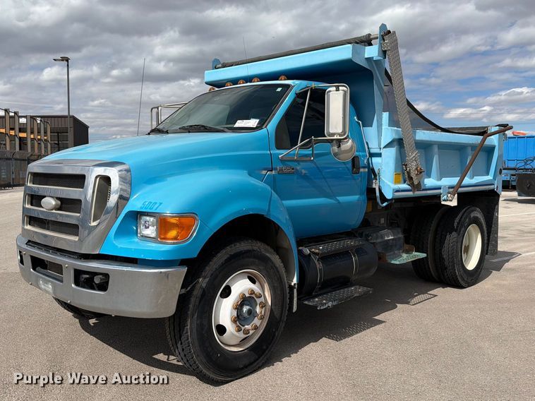 2008 Ford F-650 XL dump truck - FI2049