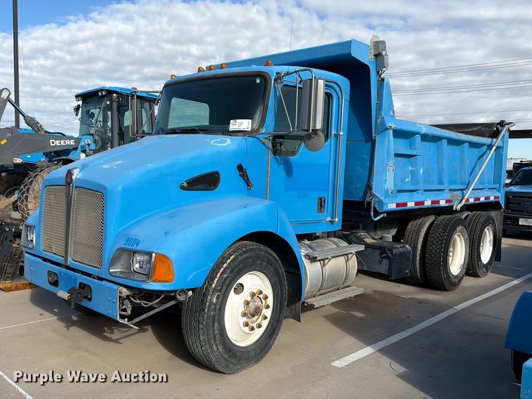 2007 Kenworth T300 dump truck - FI2051