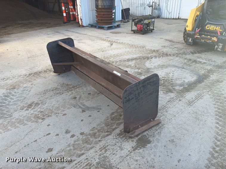 skid steer snow pusher - FT6858