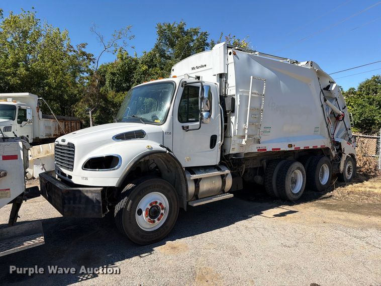 2017 Freightliner Business Class M2 refuse truck - FU1103