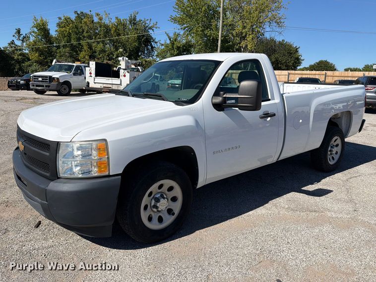 2012 Chevrolet Silverado 1500 pickup truck - FU1109