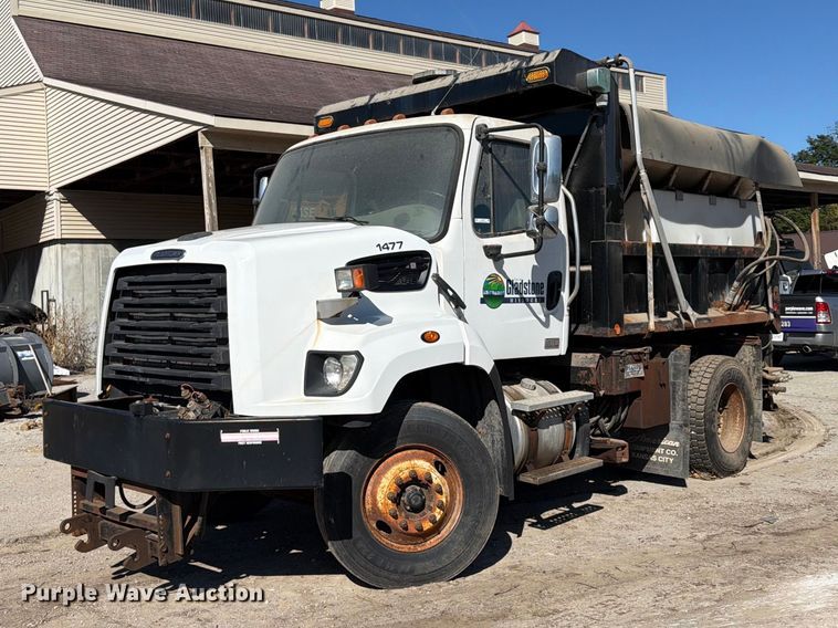 2014 Freightliner 108SD dump truck - FU4746