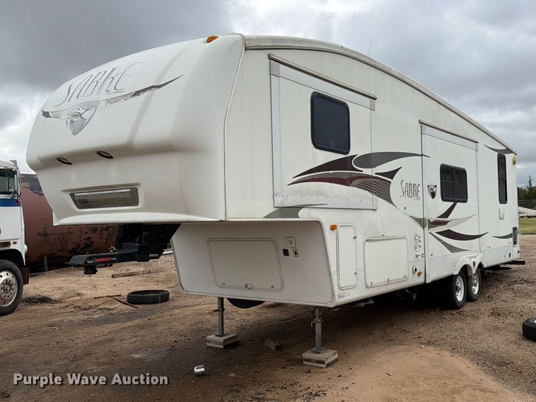 2009 Forest River Sabre camper - EI7672
