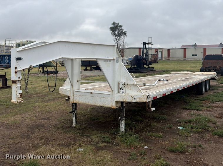 2023 Texas Bragg Enterprises equipment trailer - EI7677