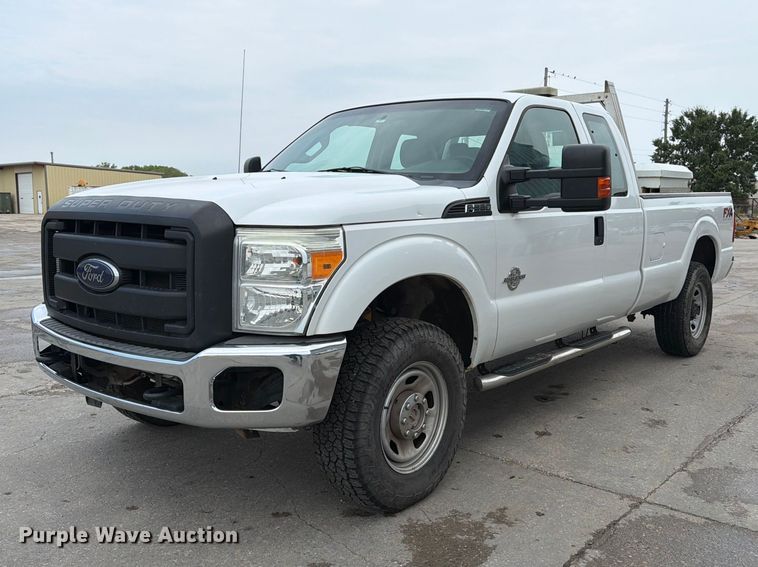 2015 Ford F350 Super Duty Ext. Cab pickup truck - EP7832