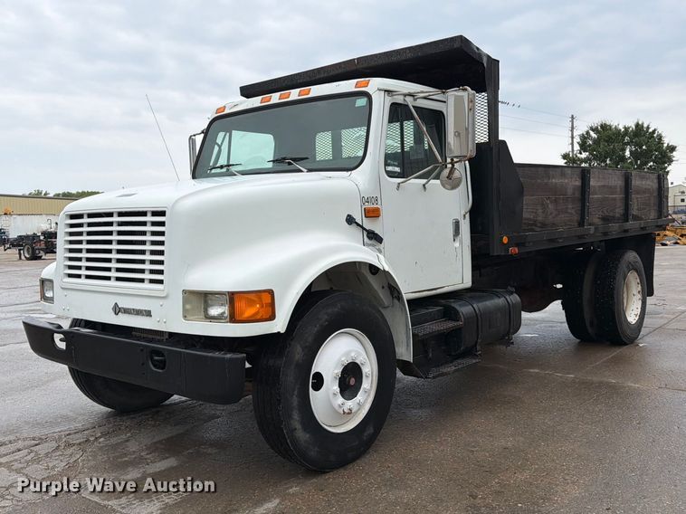 1992 International 4700 dump flatbed truck - EP7834