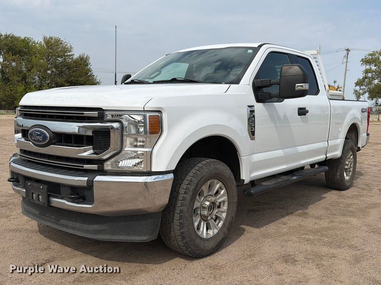 2022 Ford F250 Super Duty XLT Ext. Cab pickup truck - EP7835