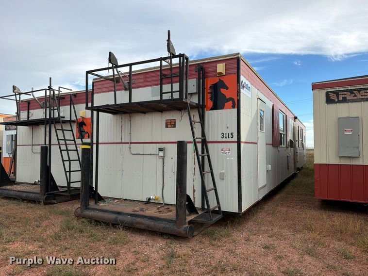 Roadway Trailers Wellsite skid mounted living quarters - EW1146