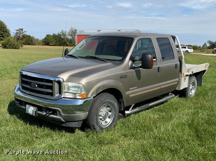 2003 Ford F250 Super Duty XLT Crew Cab flatbed pickup truck - EX2277