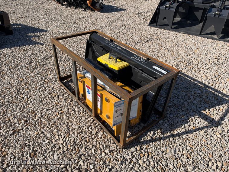2026 AGT SSHH680 skid steer breaker - EX2423