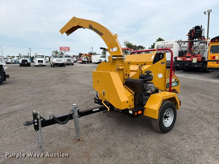2022 Vermeer BC900XL wood chipper - FB5024