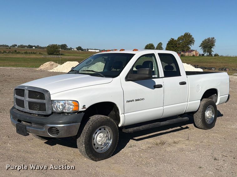 2005 Dodge Ram 3500 Crew Cab pickup truck - FB5958