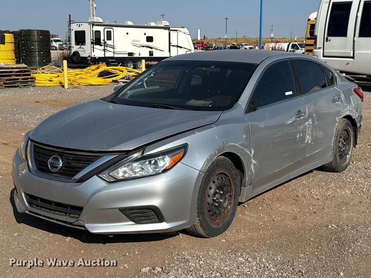 2016 Nissan Altima  - FC4375