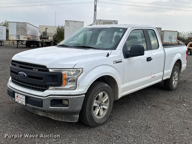 2018 Ford F150 Ext. Cab pickup truck - FC4445