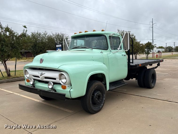 1956 Ford F350 flatbed pickup truck - FC4479