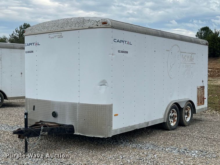 2002 DooLittle enclosed cargo trailer - FG0756