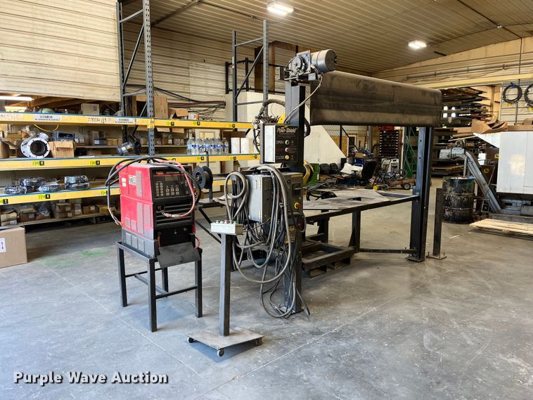 Fanuc Robot Arc Mate 100 i robotic welder - FG0768