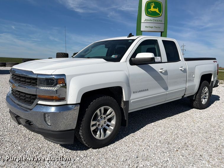 2019 Chevrolet Silverado 1500 Ext. Cab pickup truck - FJ2022