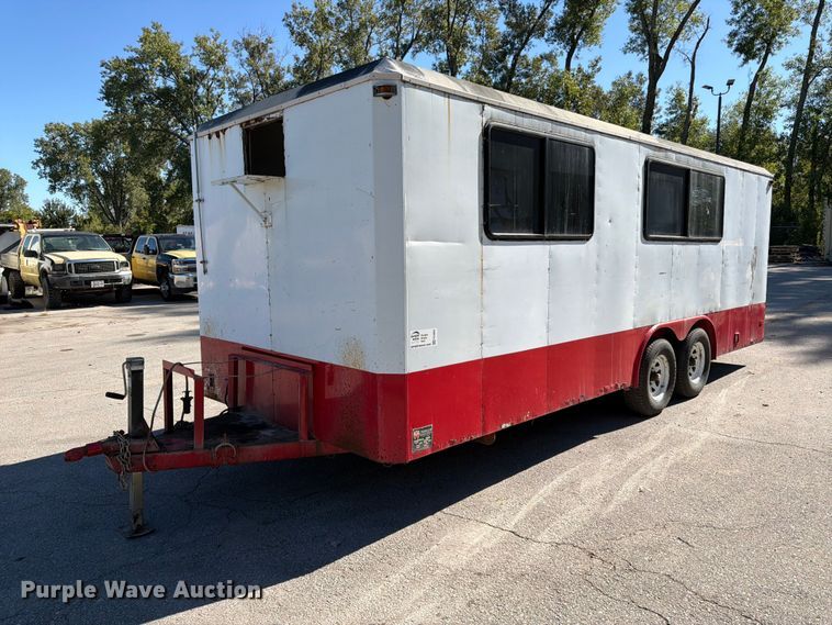 1989 W-W enclosed cargo trailer - FK3825