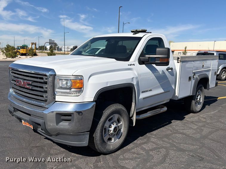 2016 GMC Sierra 2500HD utility bed pickup truck - FK4663